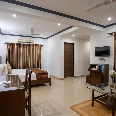 Goa Villagio Resort & Spa - A Unit Of Ihm, 10 Min Walk From Beach Betalbatim Exterior photo