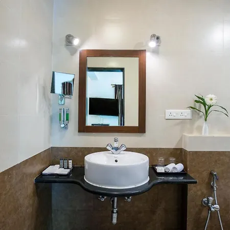 Goa Villagio Resort & Spa - A Unit Of Ihm, 10 Min Walk From Beach Betalbatim Exterior photo