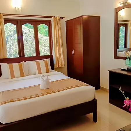Goa Villagio Resort & Spa - A Unit Of Ihm, 10 Min Walk From Beach Betalbatim Exterior photo