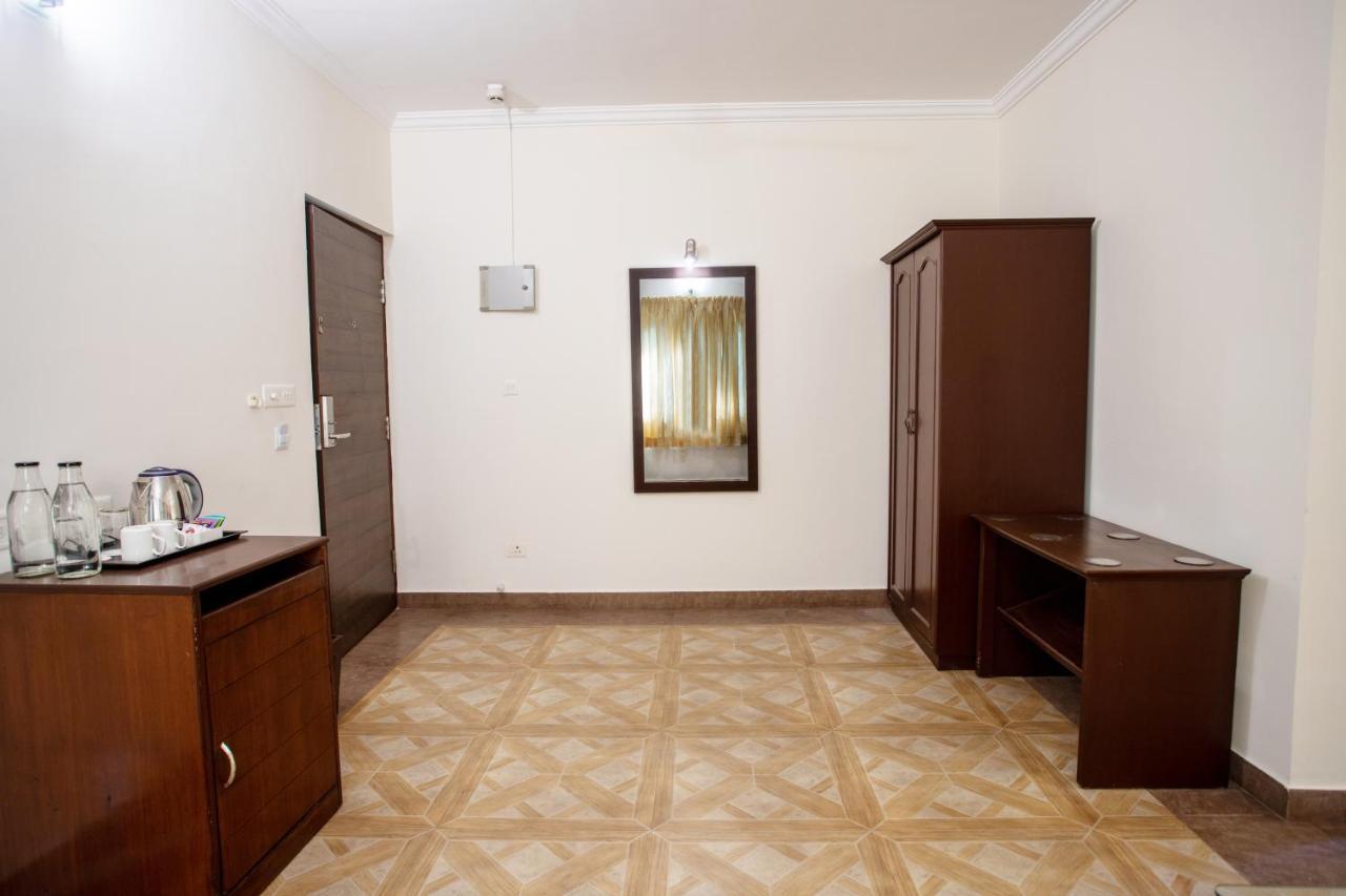 Goa Villagio & - A Unit Of Ihm, 10 Min Walk From Resort 4*