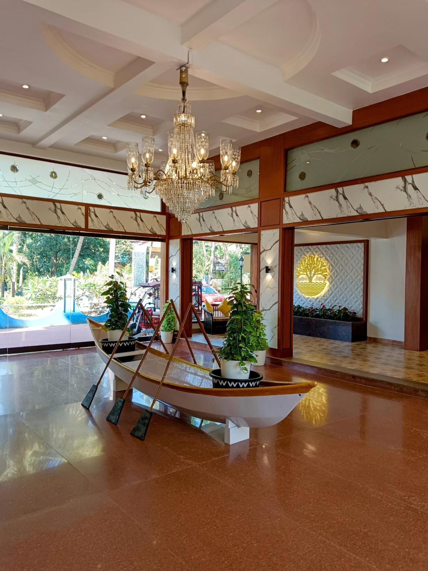 Resort Goa Villagio & - A Unit Of Ihm, 10 Min Walk From