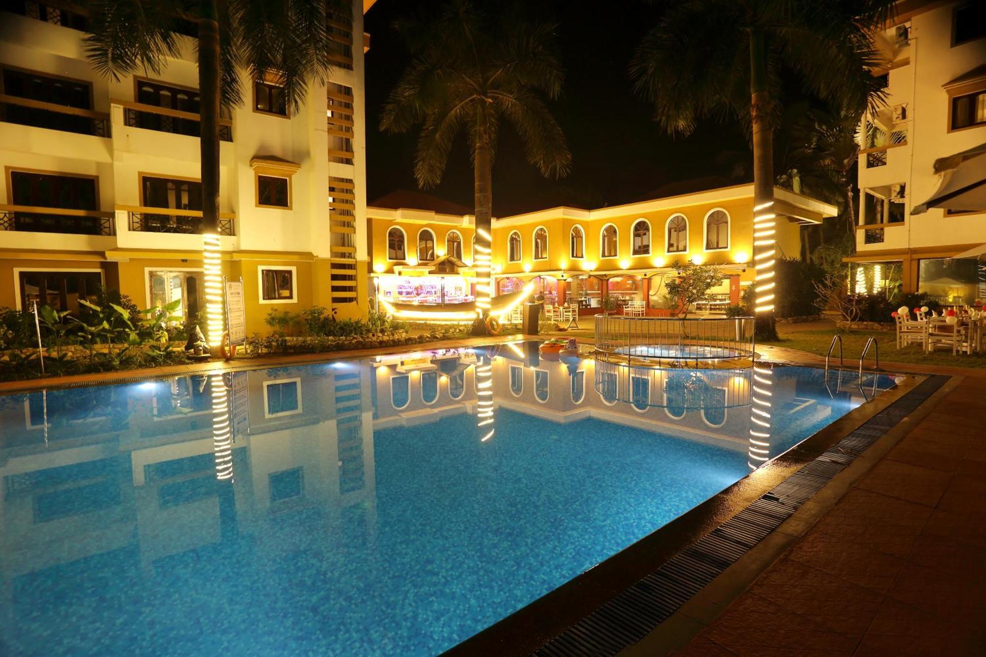 Resort Goa Villagio & - A Unit Of Ihm, 10 Min Walk From 4*